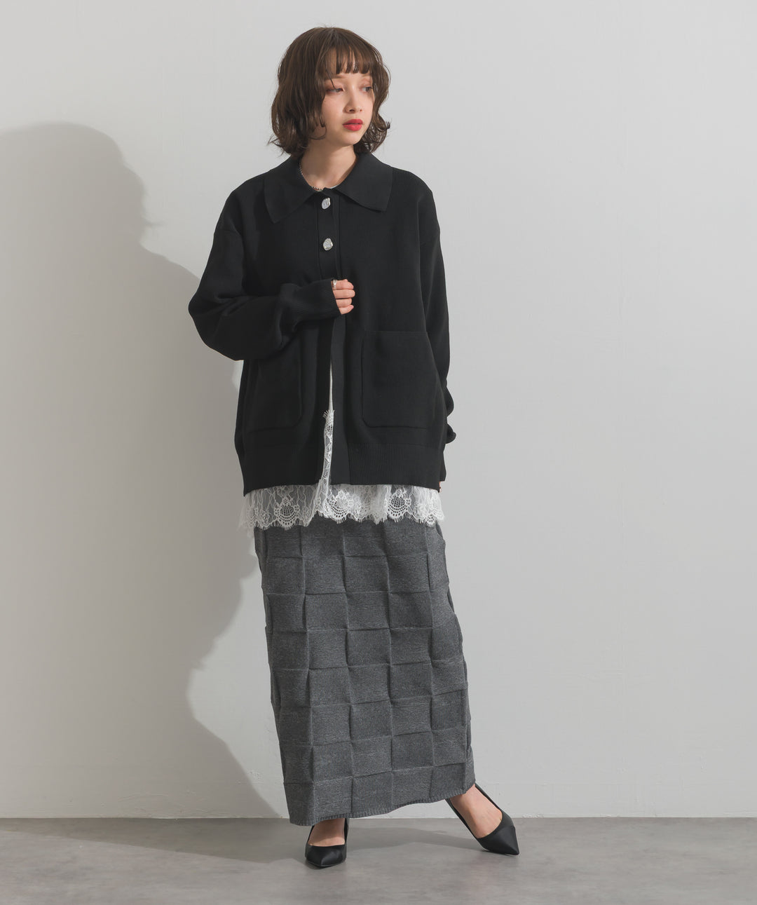 【TOPS SET】メタルボタン衿付きニットカーディガン＋裾レースロングスリーブTシャツ