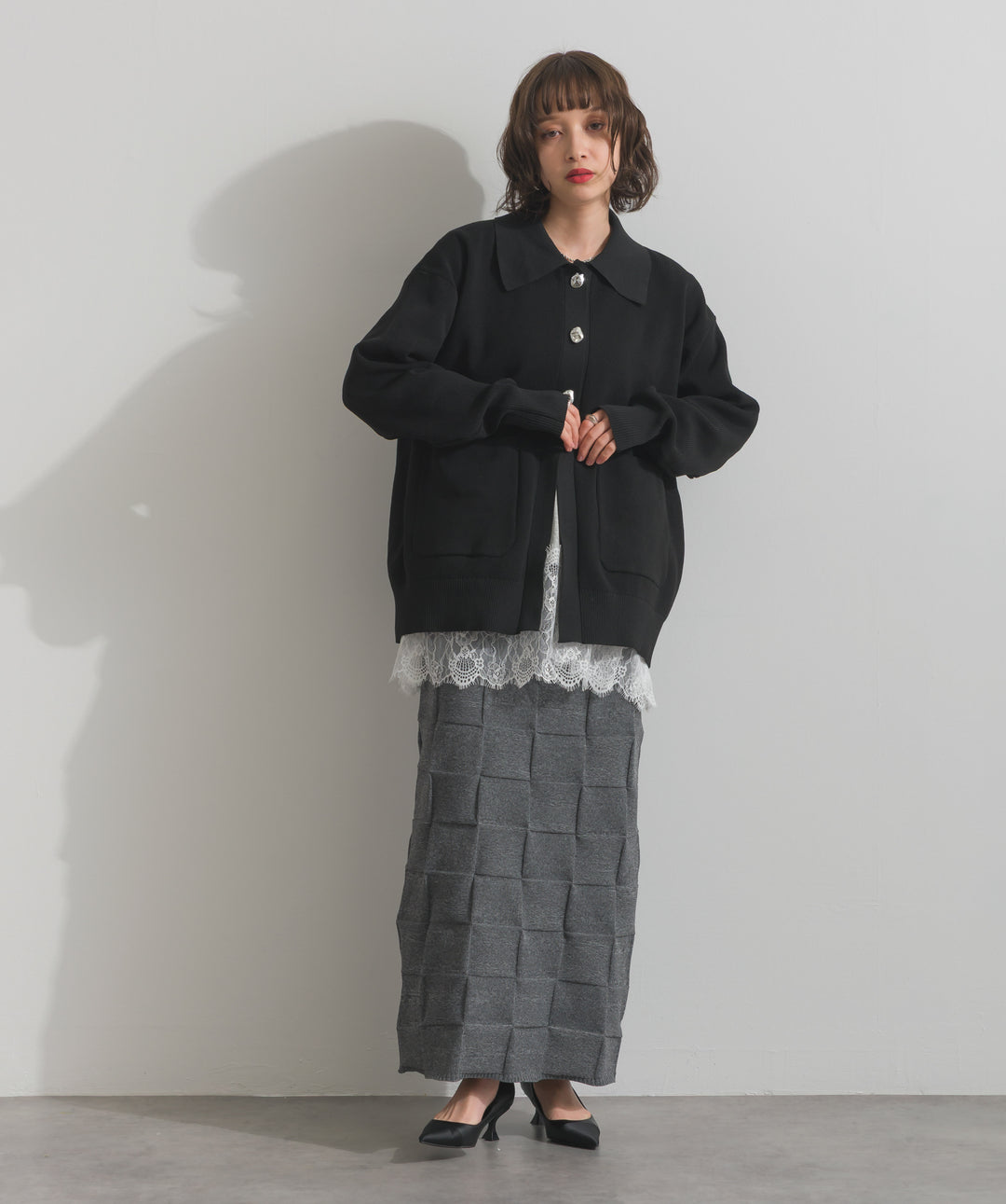 【TOPS SET】メタルボタン衿付きニットカーディガン＋裾レースロングスリーブTシャツ