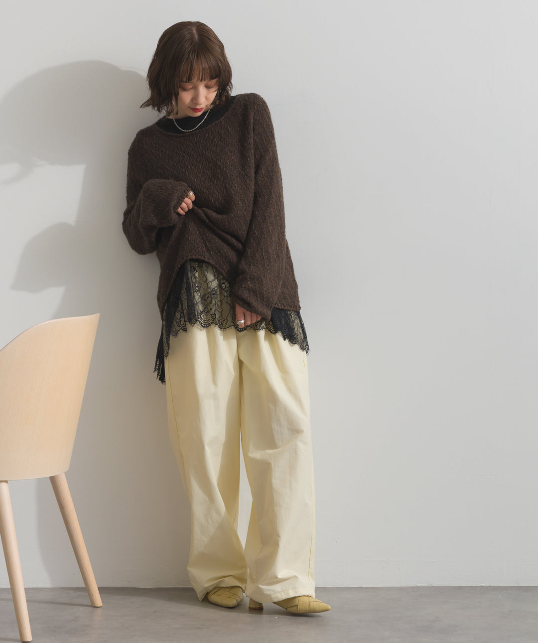 裾レースロングスリーブTシャツ