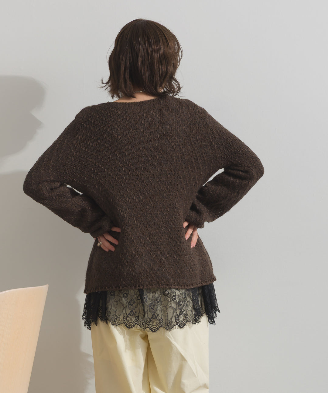 裾レースロングスリーブTシャツ