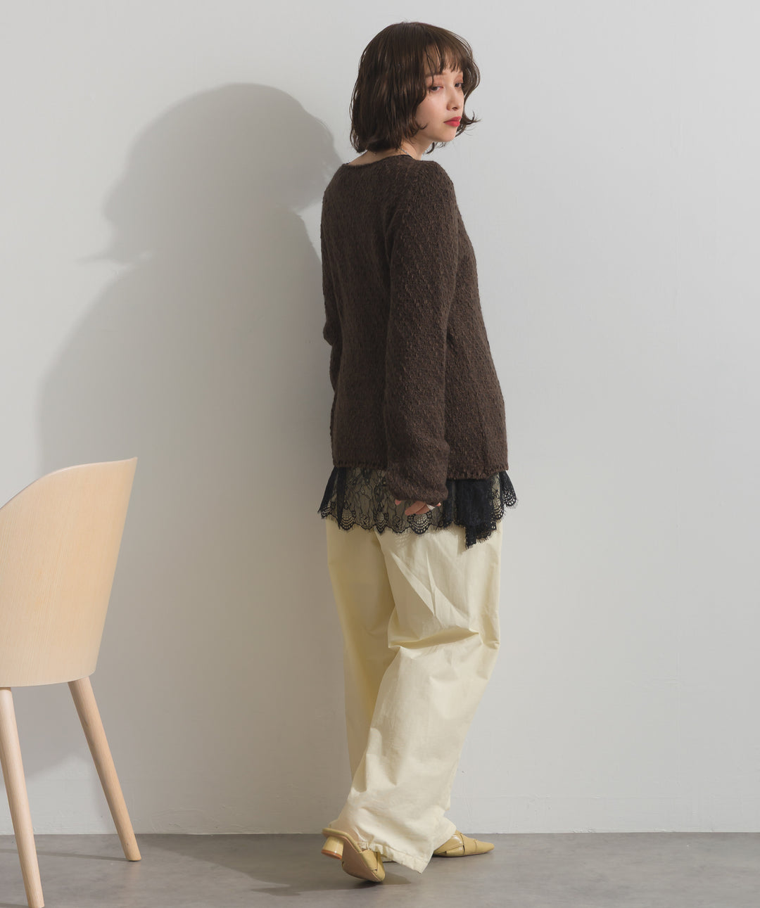 裾レースロングスリーブTシャツ