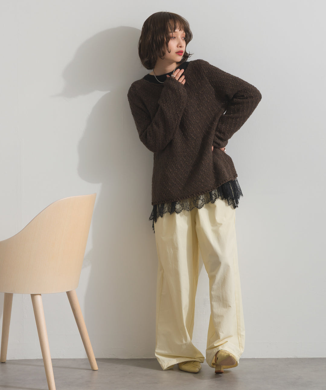 裾レースロングスリーブTシャツ