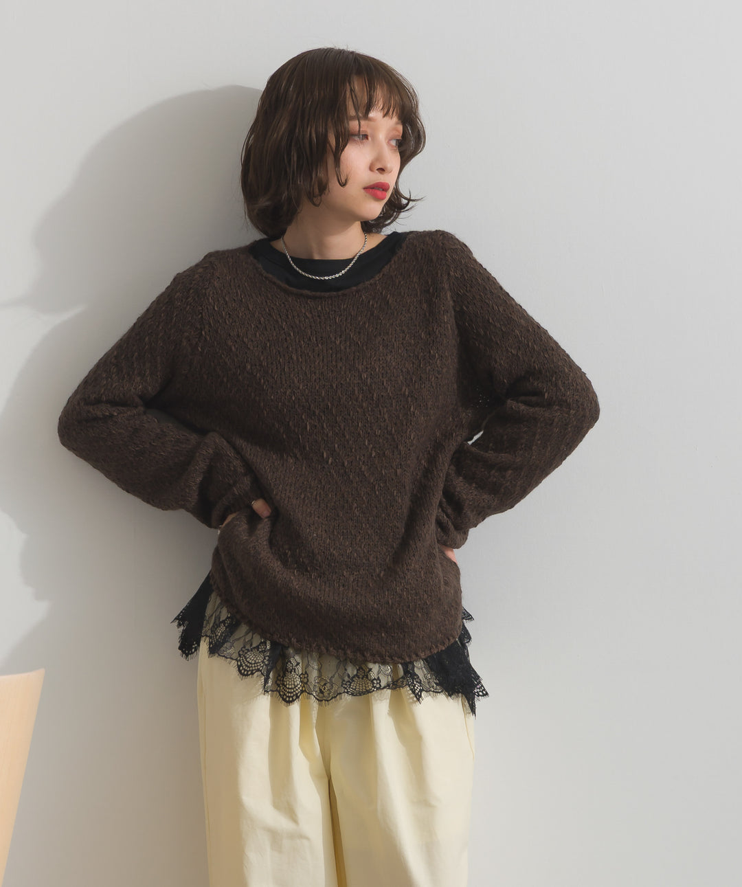 裾レースロングスリーブTシャツ