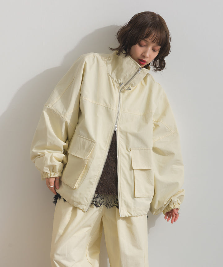 合繊ツイルスタンドジャッケット