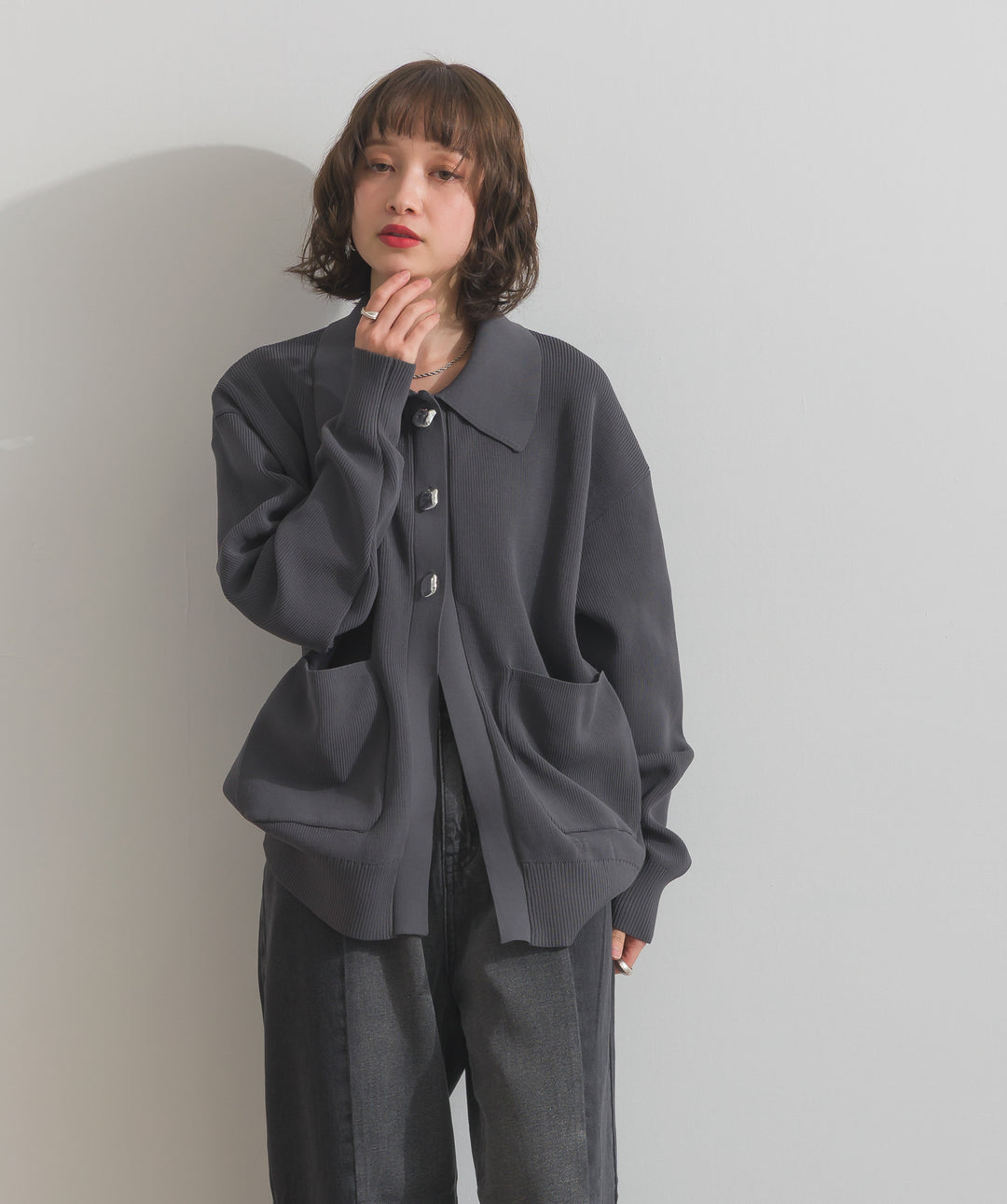 メタルボタン衿付きニットカーディガン