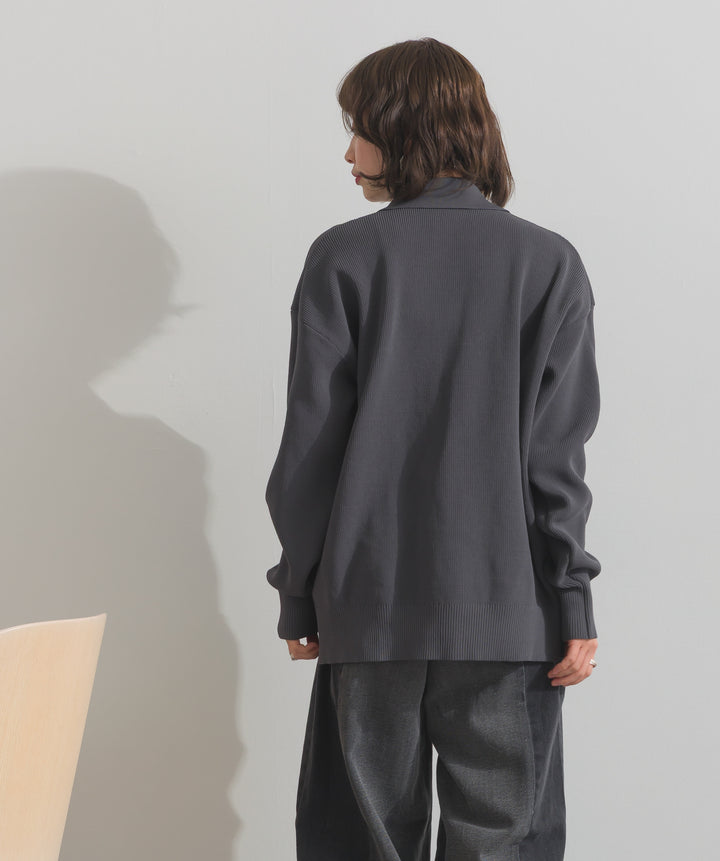 メタルボタン衿付きニットカーディガン