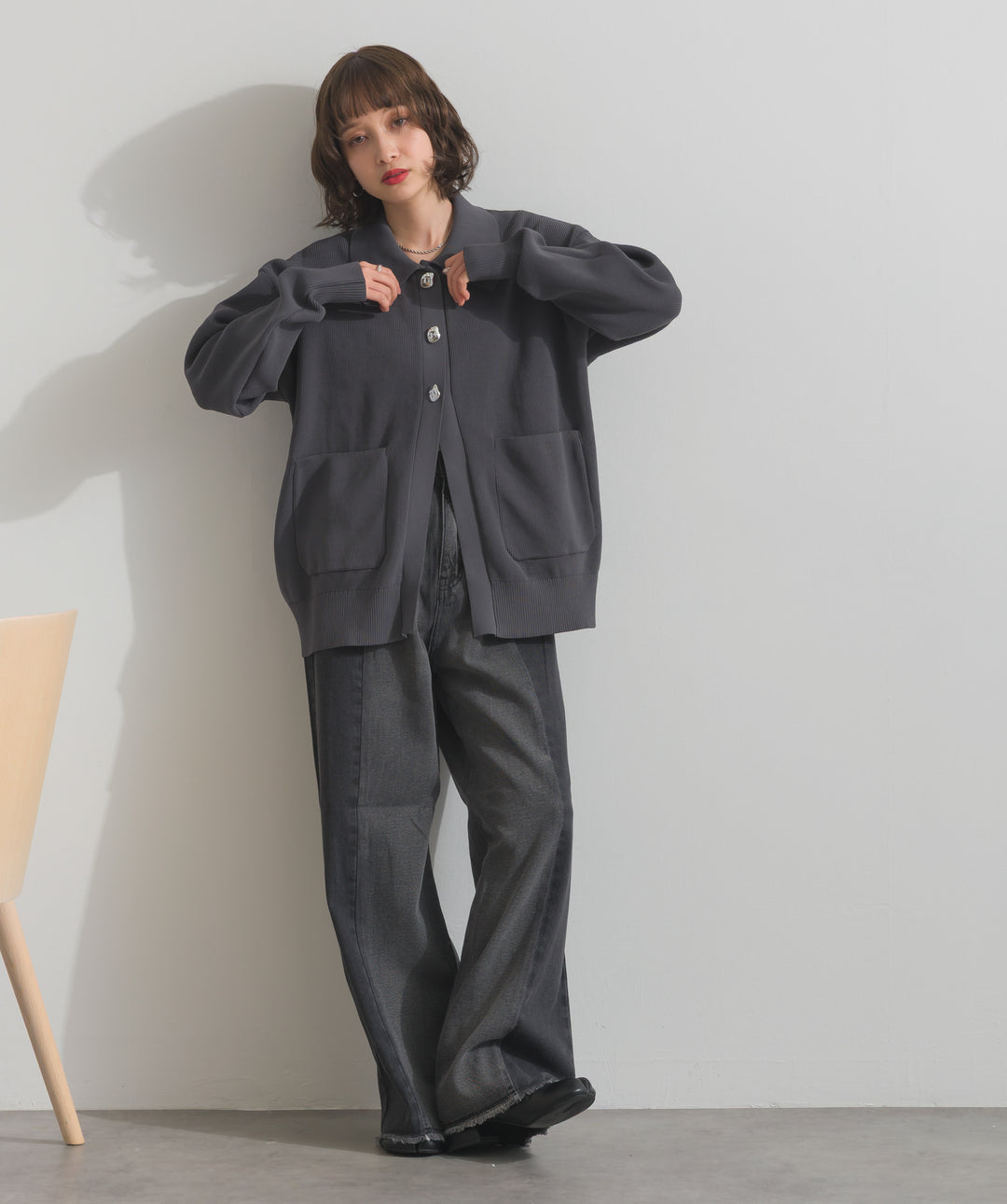 メタルボタン衿付きニットカーディガン