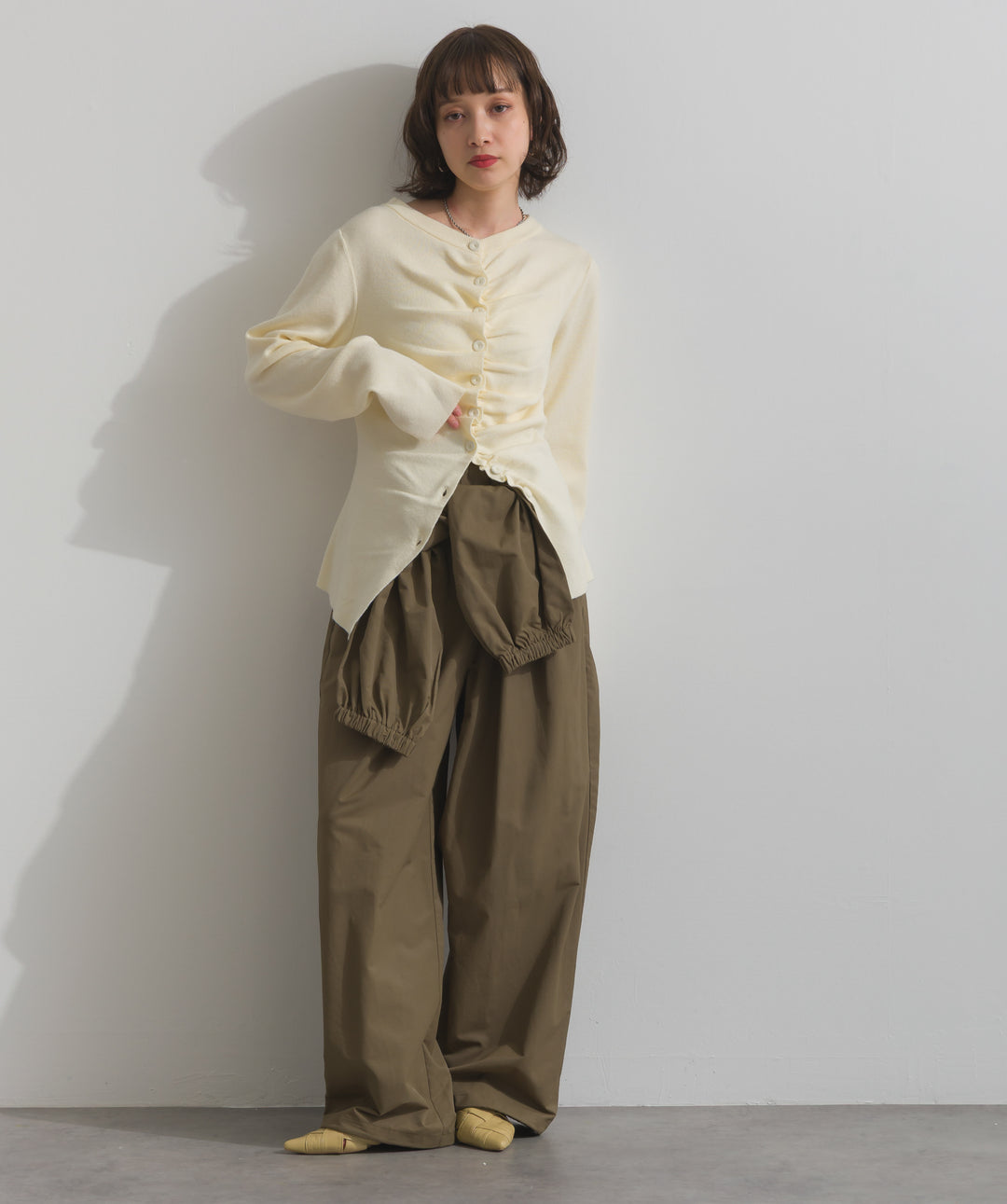 合繊ツイルスタンドウエスト巻きジョガーパンツ