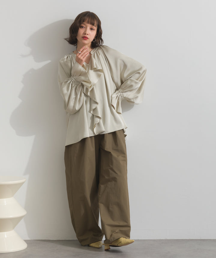 フリルギャザーブラウス