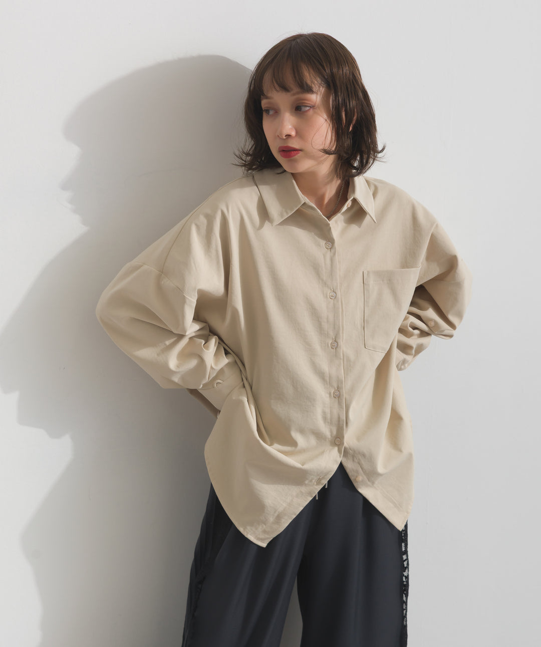 スリーブアレンジドレープシャツ