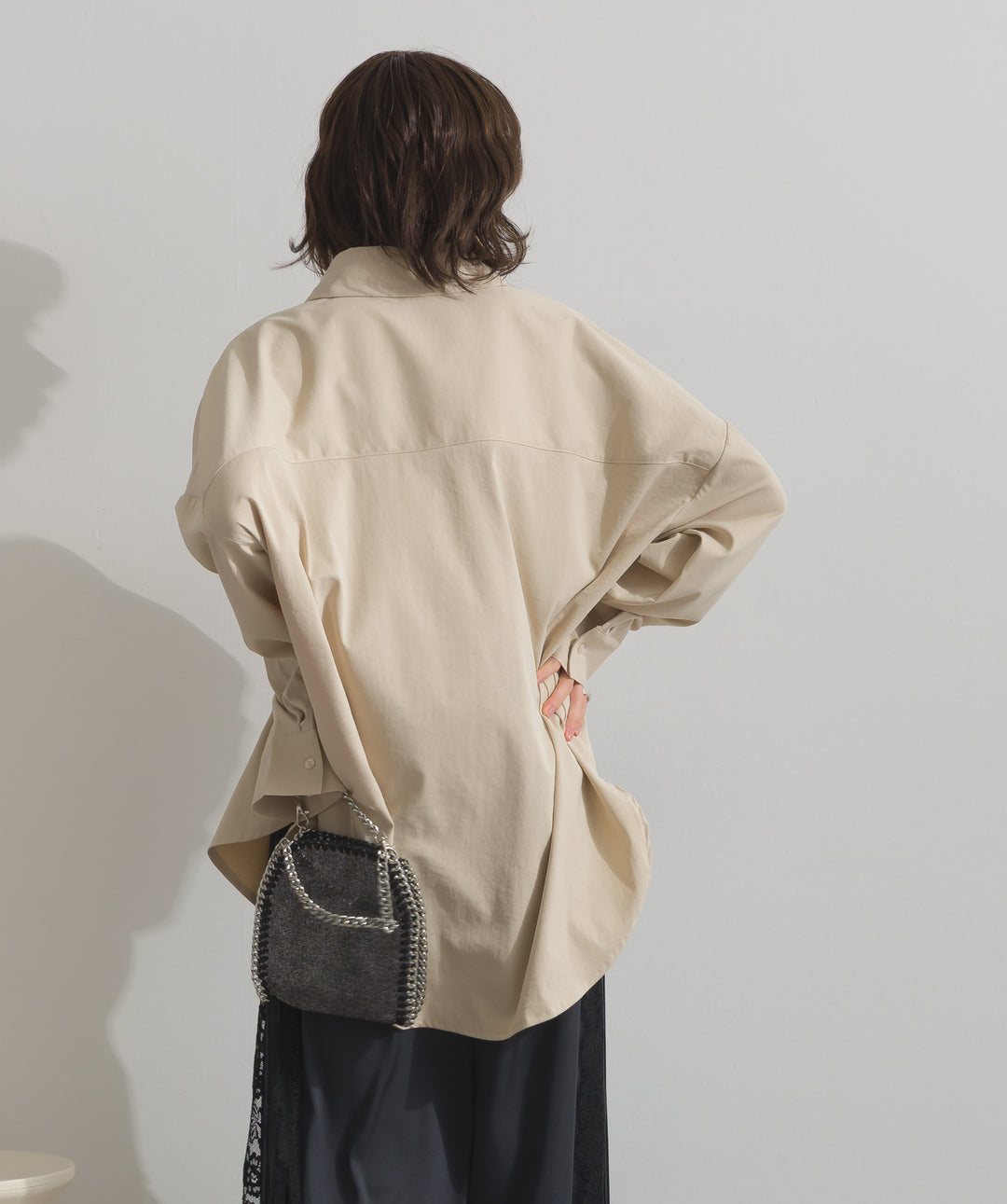 スリーブアレンジドレープシャツ