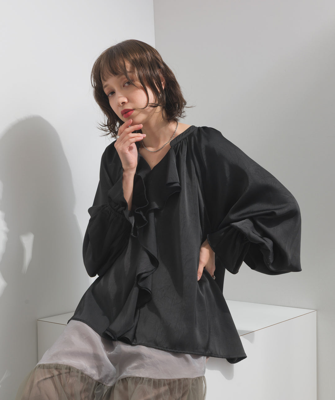 フリルギャザーブラウス