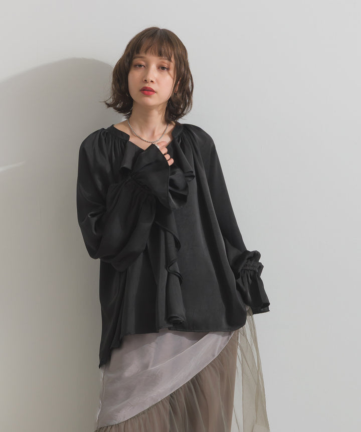 フリルギャザーブラウス