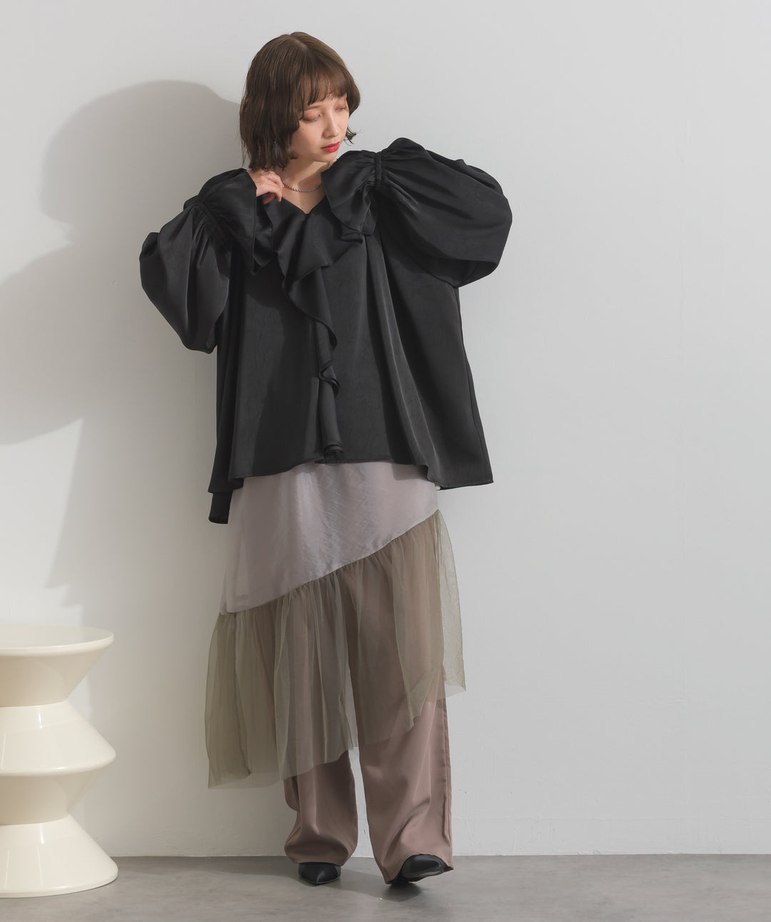 フリルギャザーブラウス