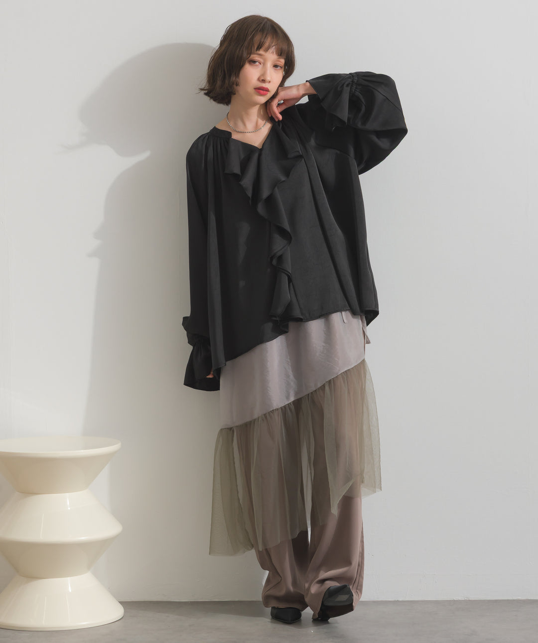 フリルギャザーブラウス