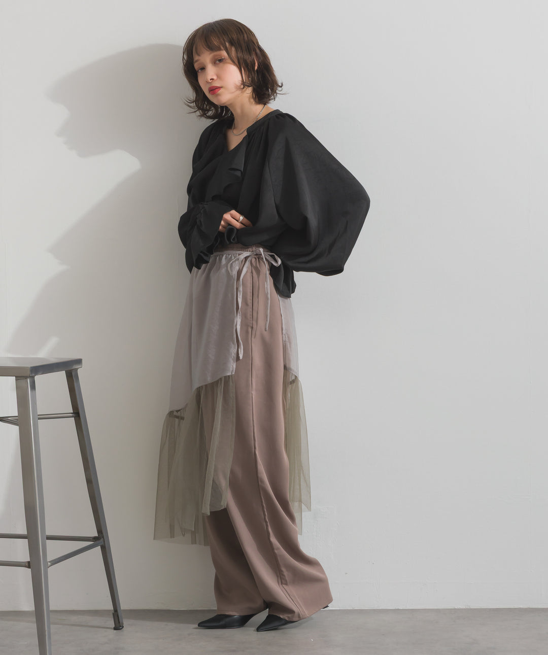 フリルギャザーブラウス