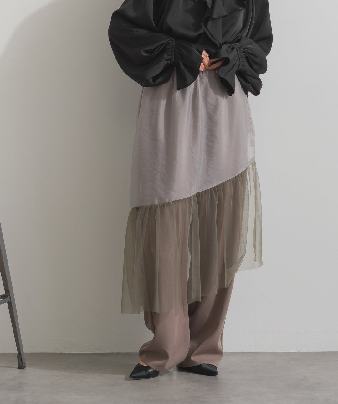 シアーレイヤードラップパンツ