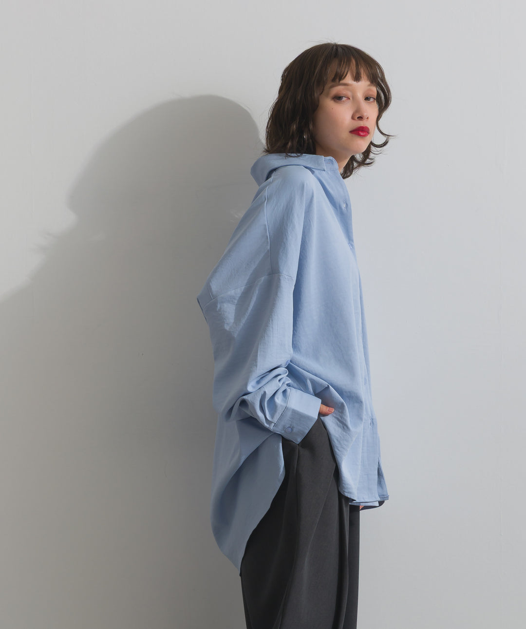 スリーブアレンジドレープシャツ