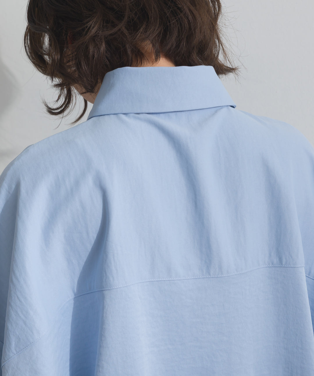 スリーブアレンジドレープシャツ