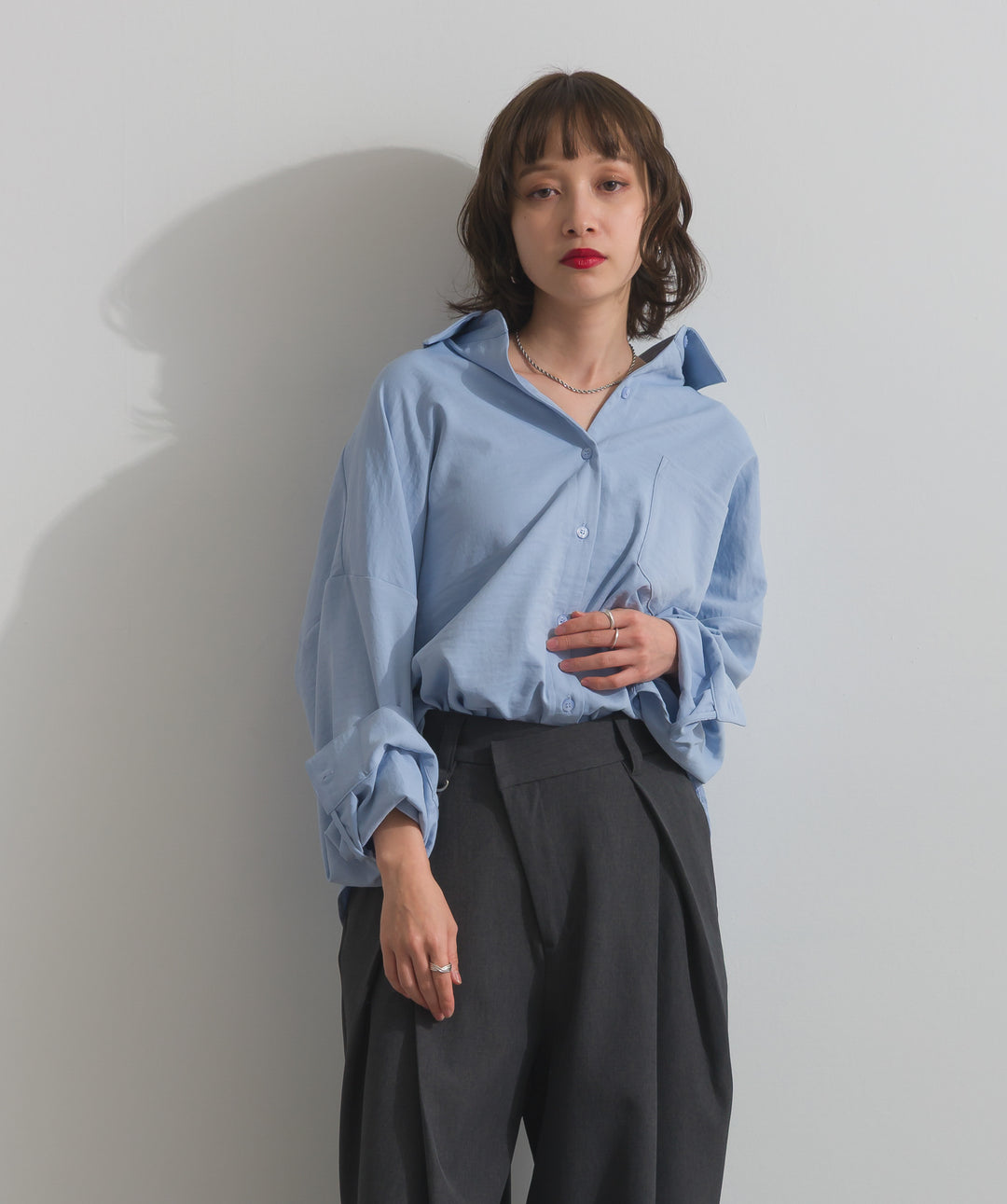 スリーブアレンジドレープシャツ