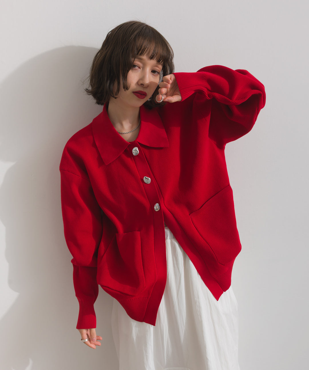 メタルボタン衿付きニットカーディガン