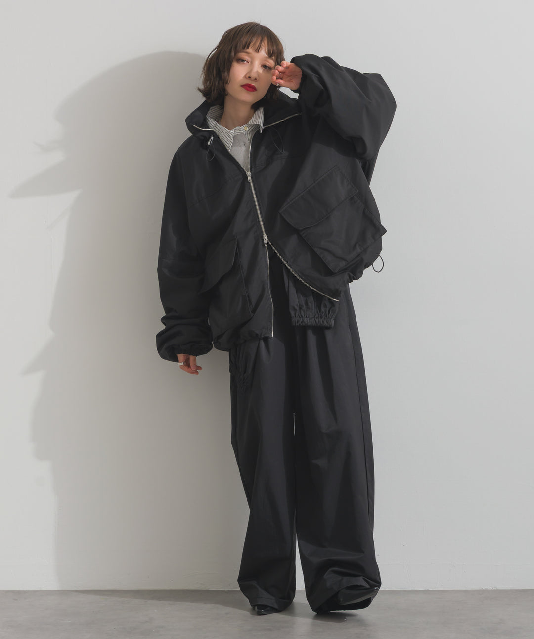 合繊ツイルスタンドウエスト巻きジョガーパンツ