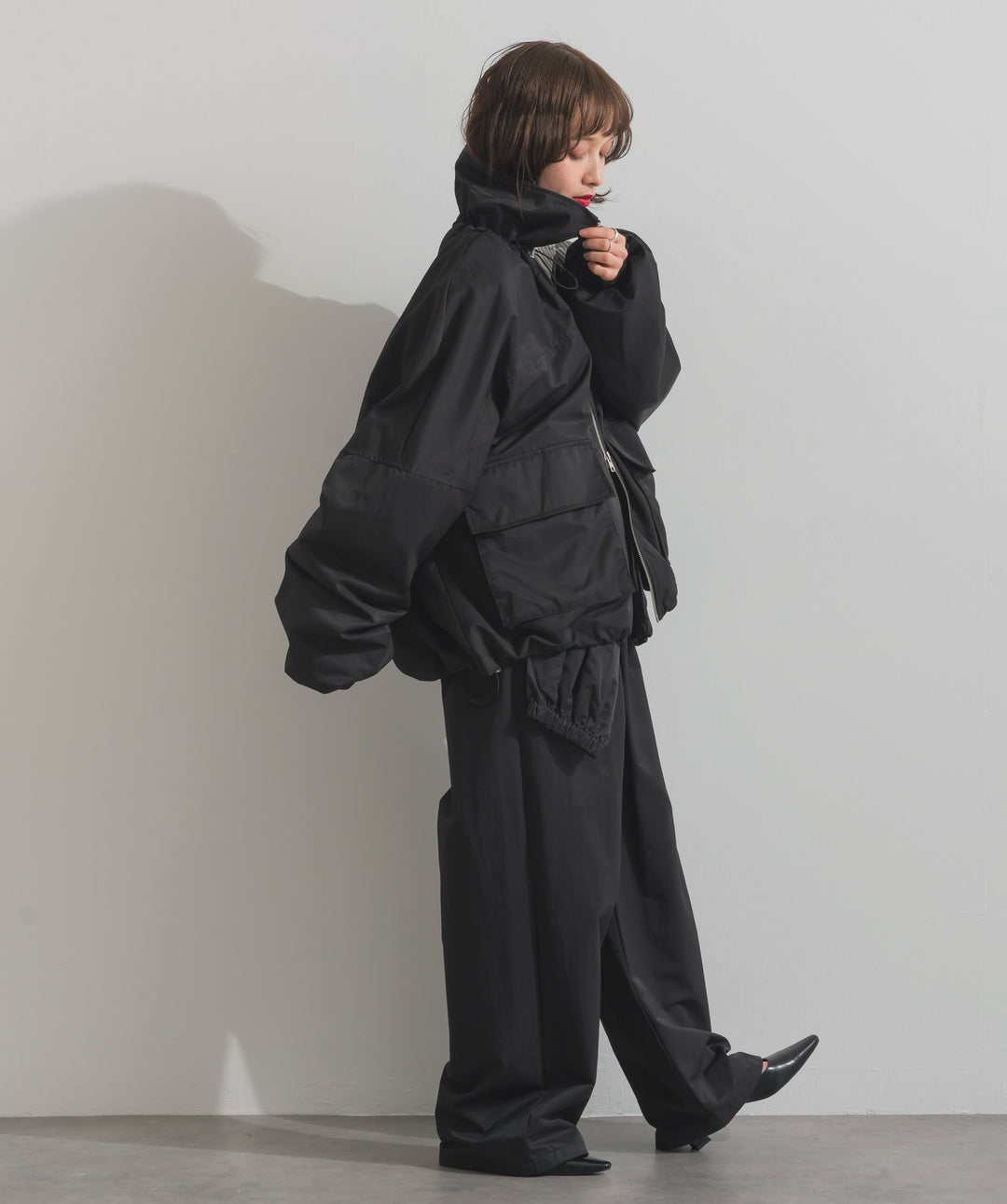 合繊ツイルスタンドウエスト巻きジョガーパンツ