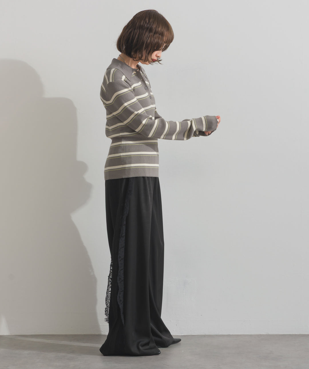 サイドレースワイドパンツ