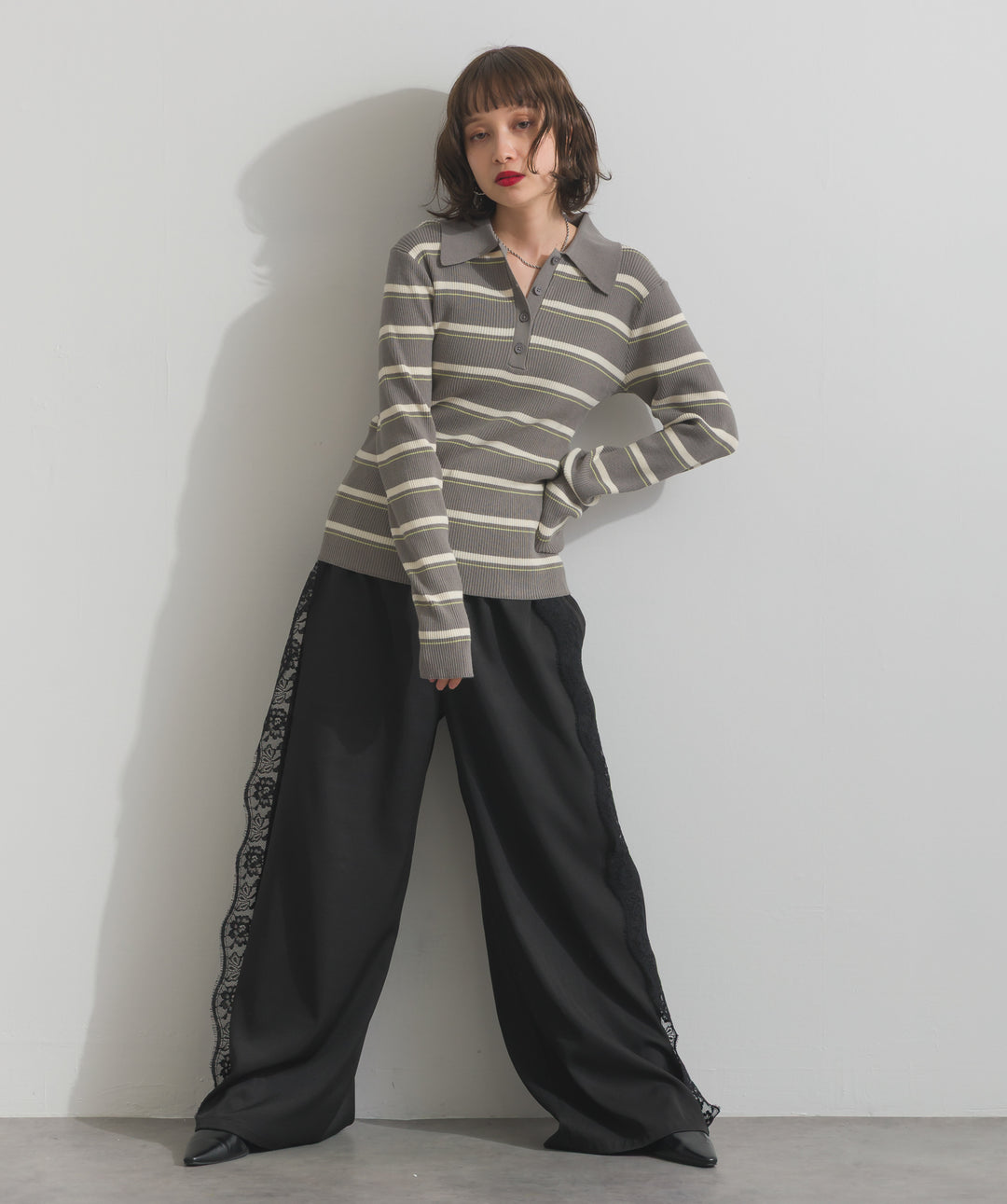 サイドレースワイドパンツ