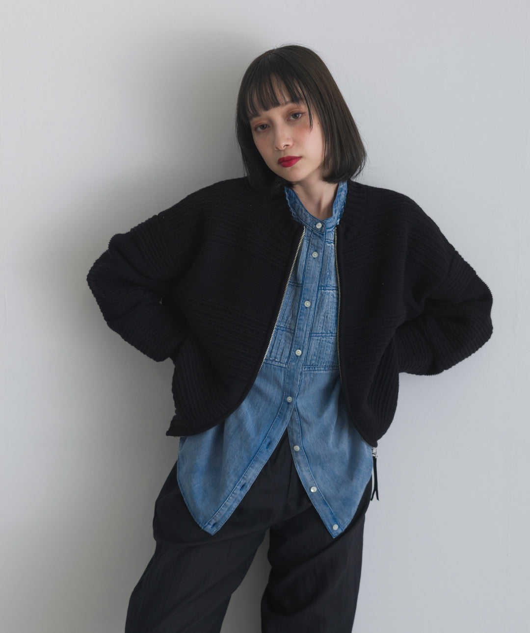 タック編みZIPアップニットカーディガン