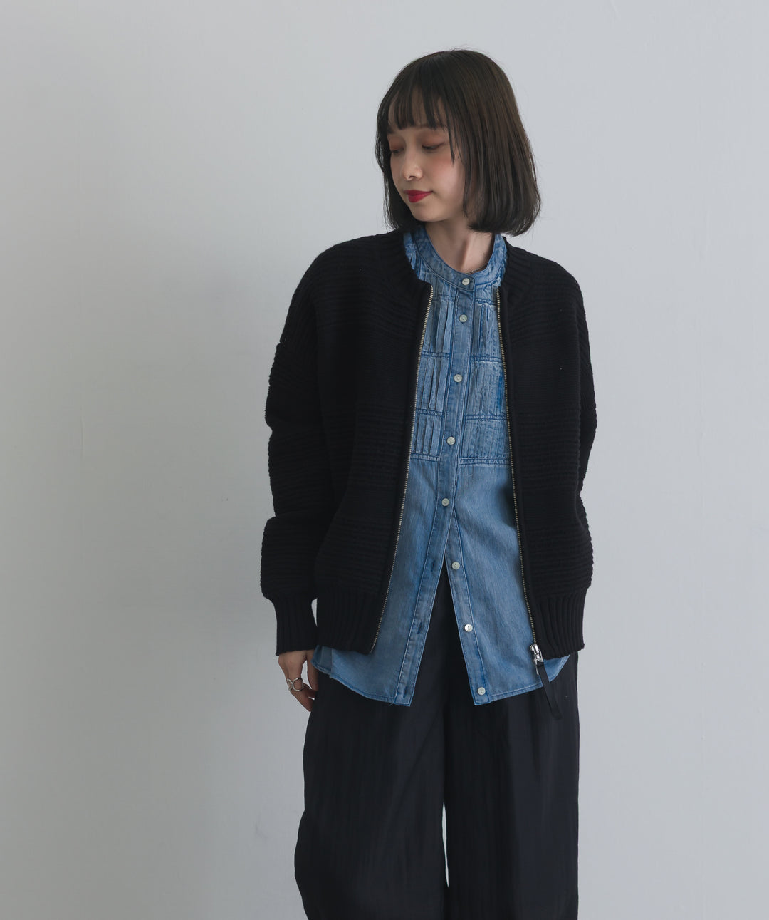 タック編みZIPアップニットカーディガン