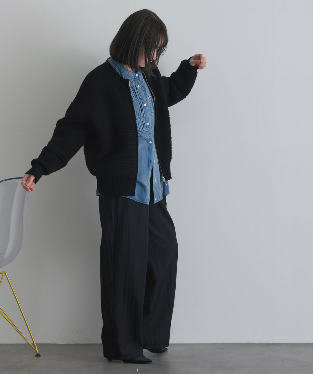 タック編みZIPアップニットカーディガン