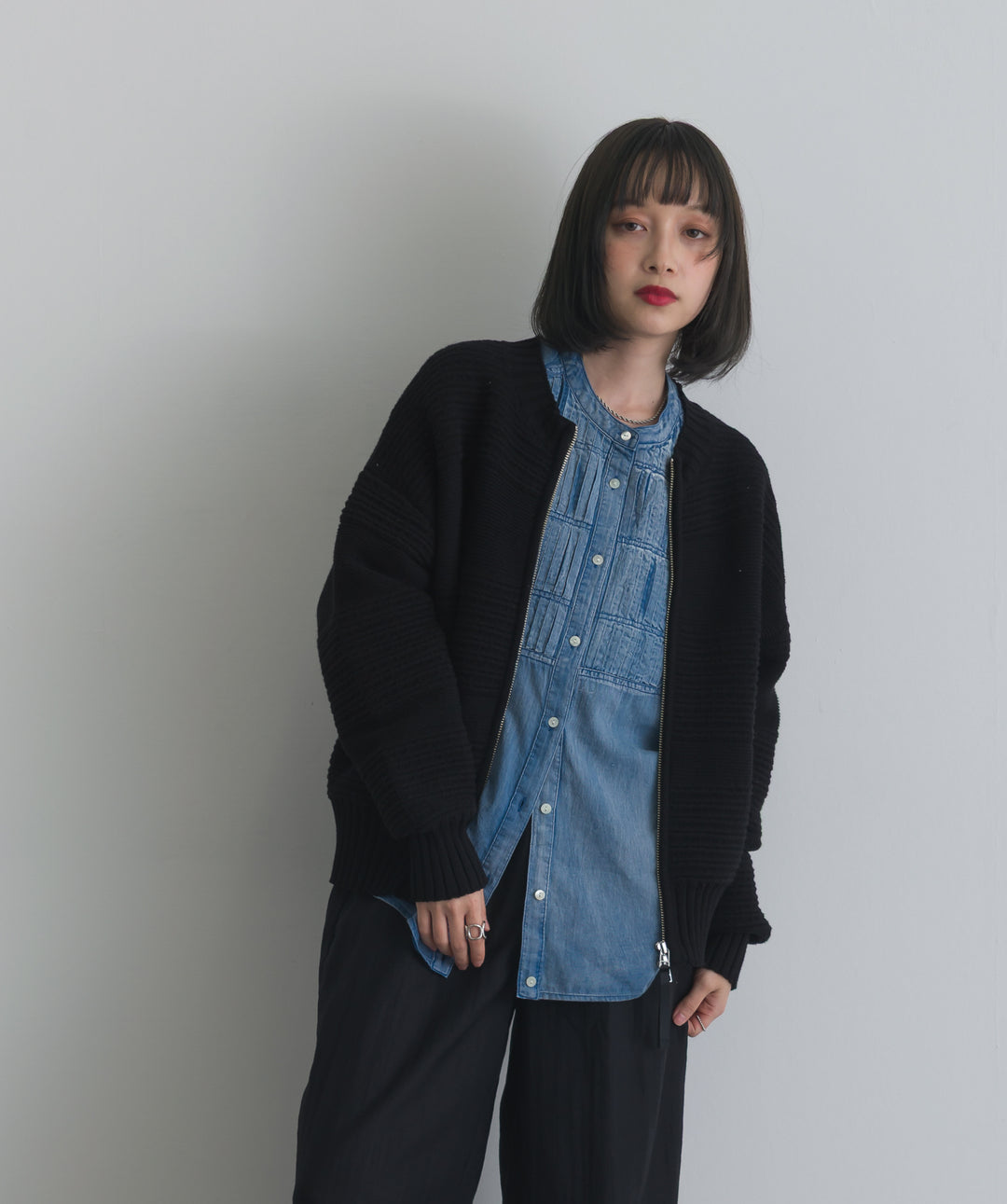 タック編みZIPアップニットカーディガン
