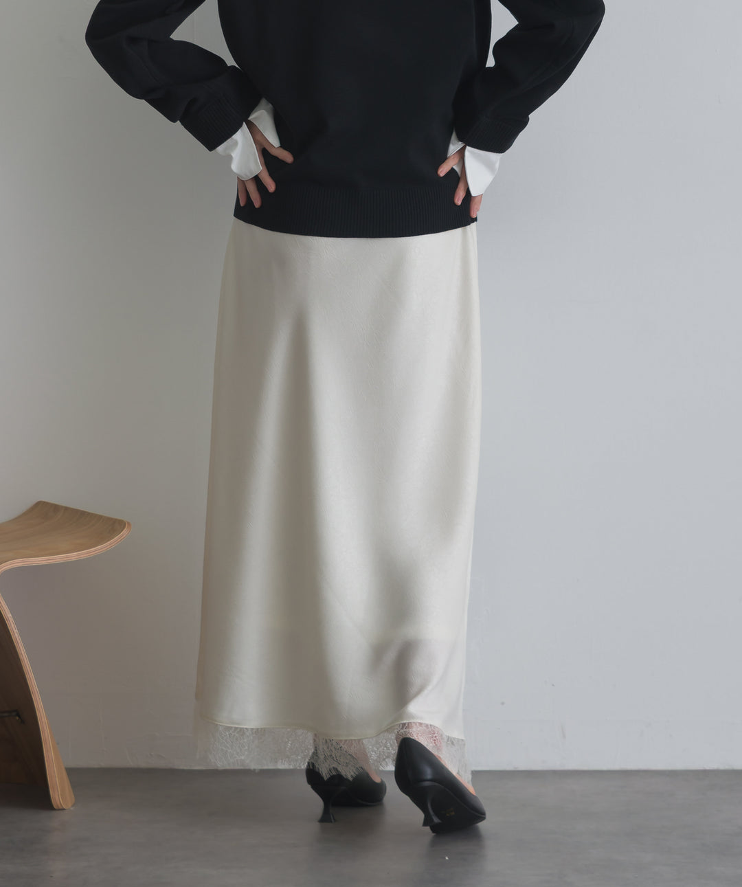 レースヘムナロースカート