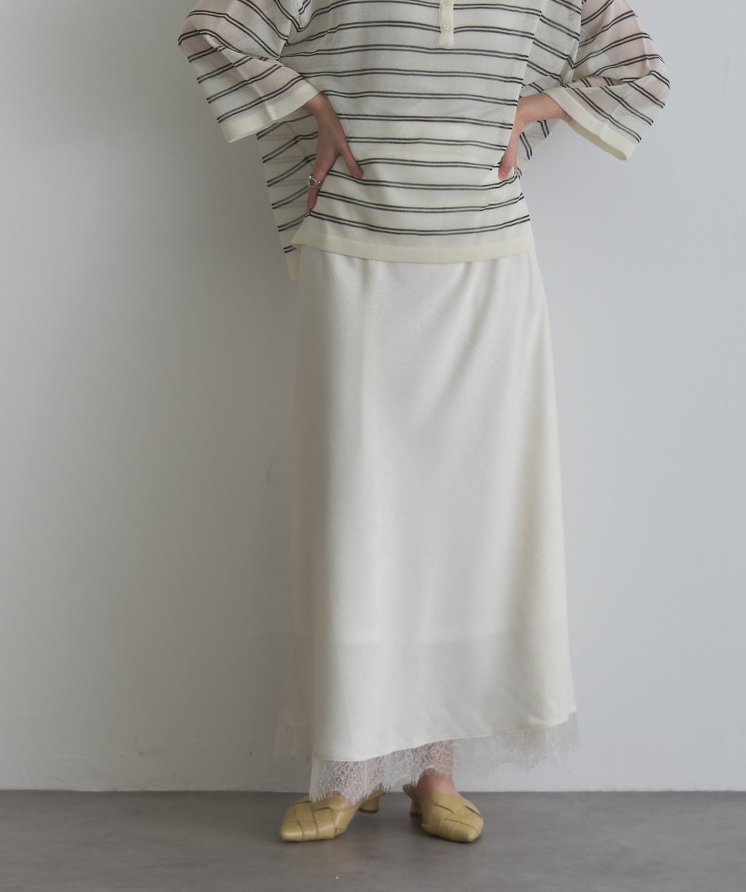 レースヘムナロースカート