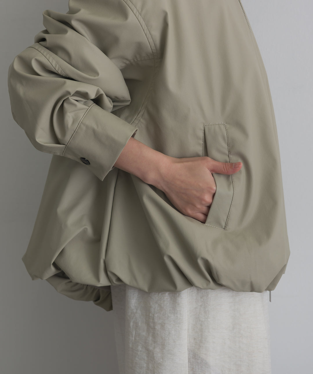 フェイクレザーバルーンジャケット