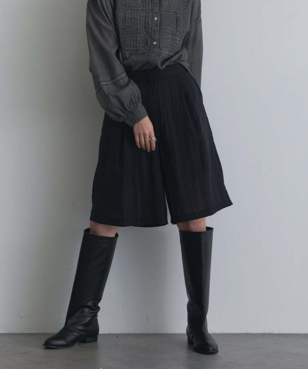 リネンライクタックハーフパンツ