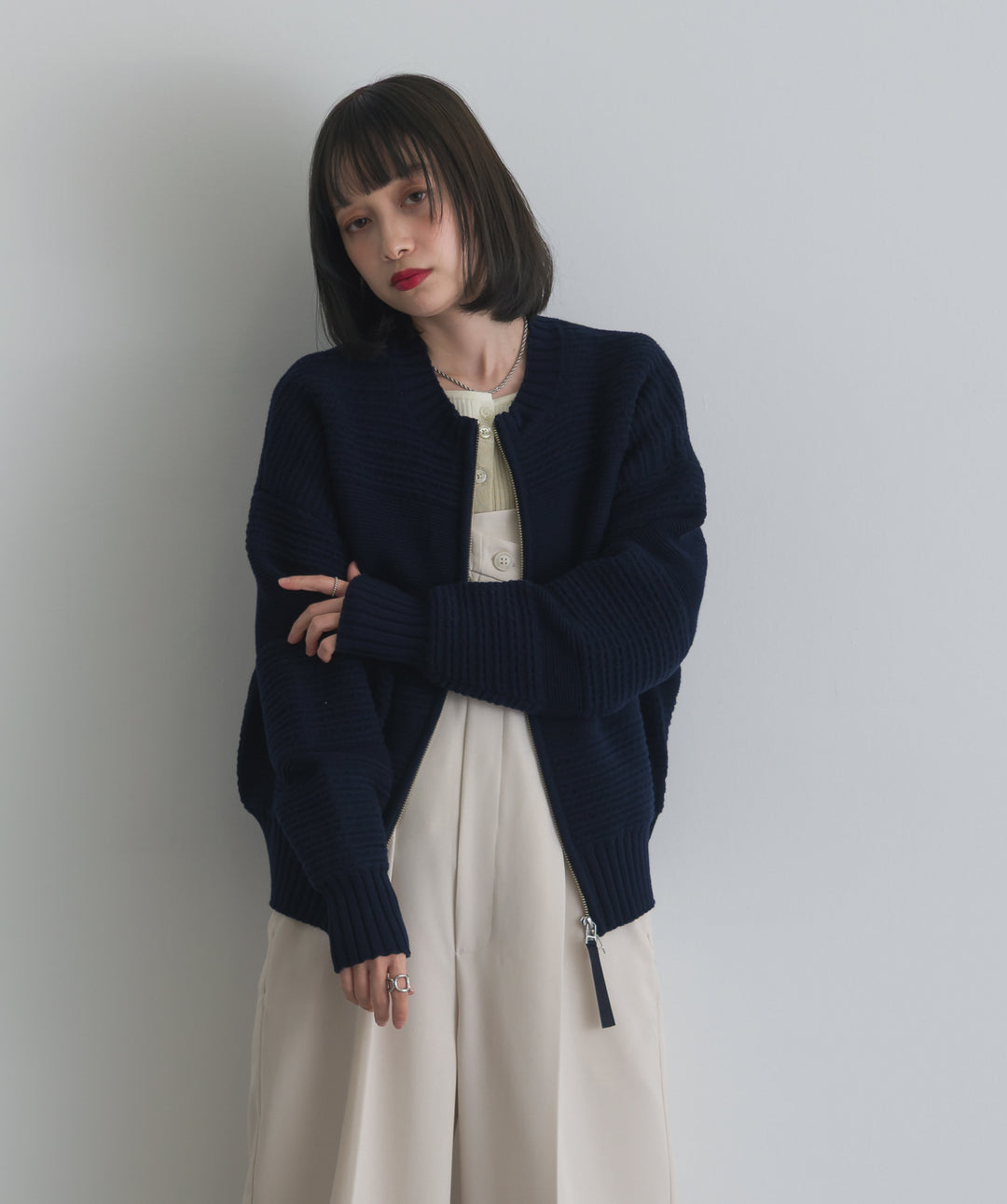 タック編みZIPアップニットカーディガン