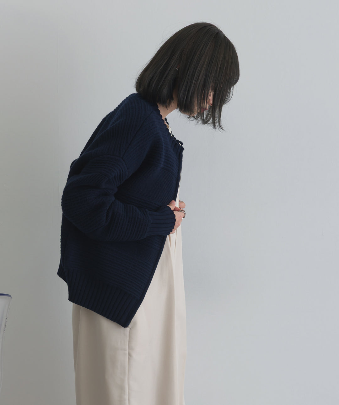 タック編みZIPアップニットカーディガン