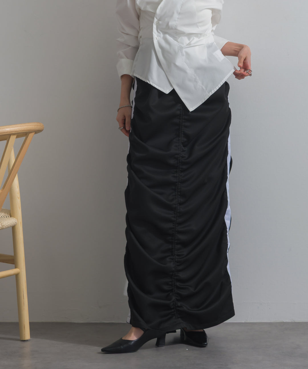 サイドラインシャーリングスカート