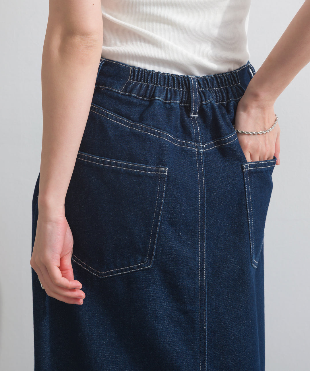 ロールアップデザインデニムスカート