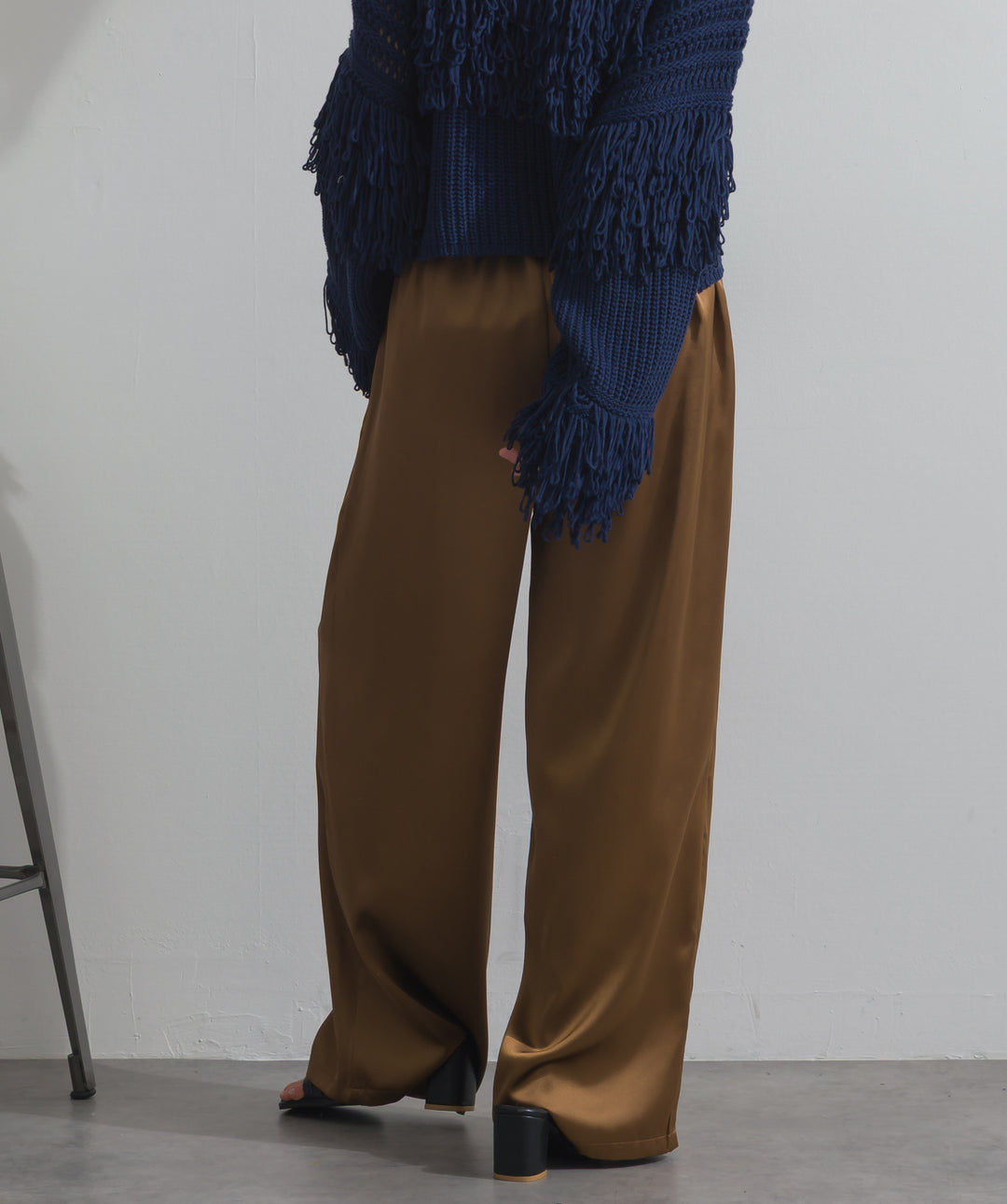 マットサテンワイドパンツ