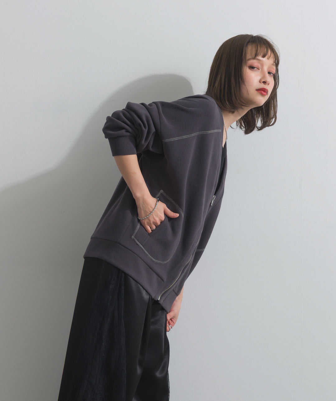 アクセントステッチZIPカーディガン