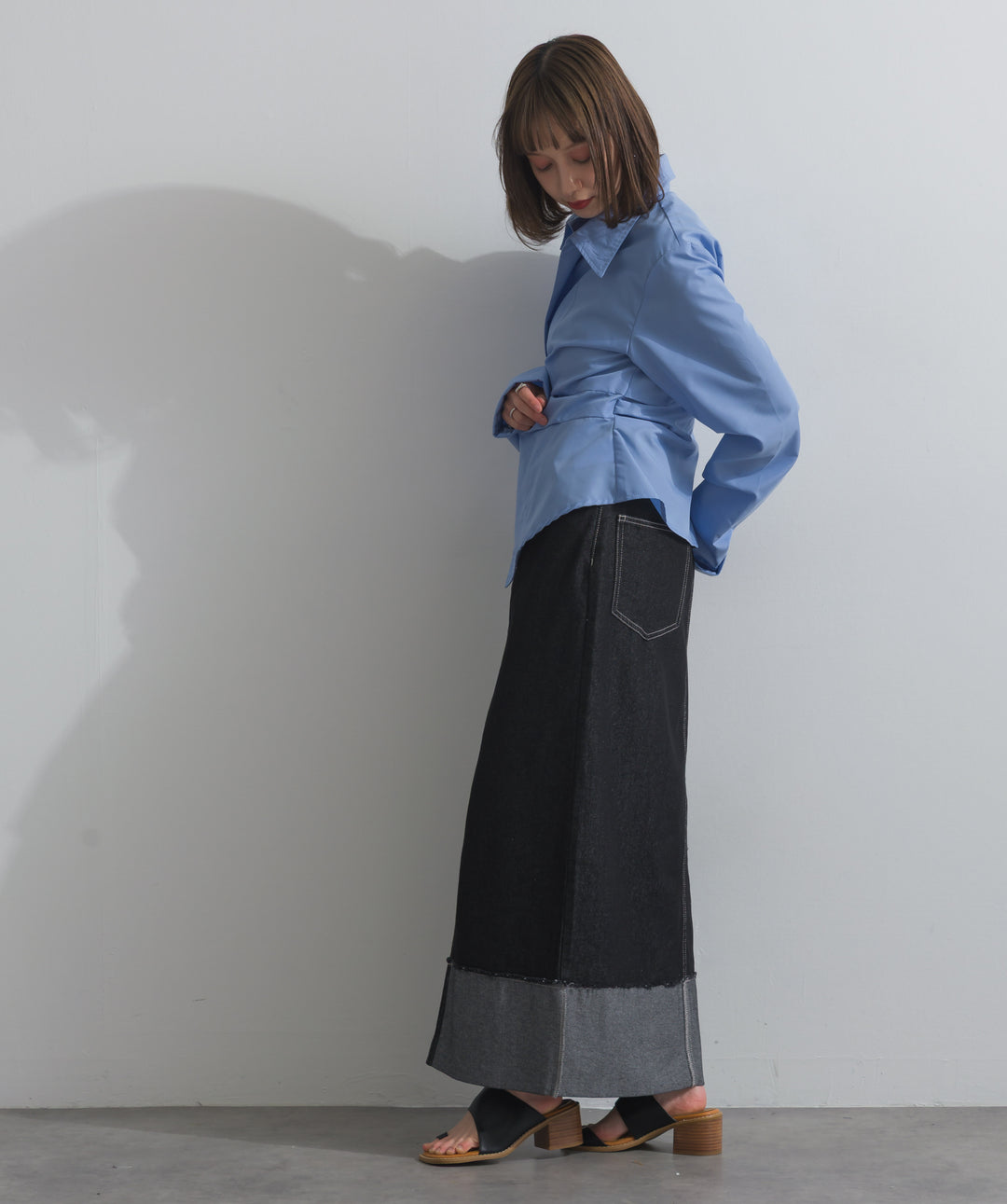 ロールアップデザインデニムスカート