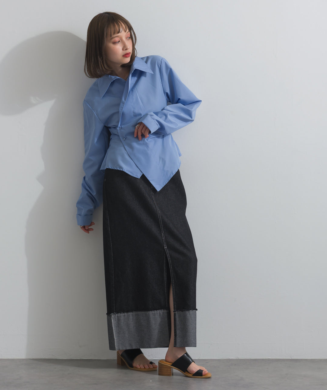 ロールアップデザインデニムスカート