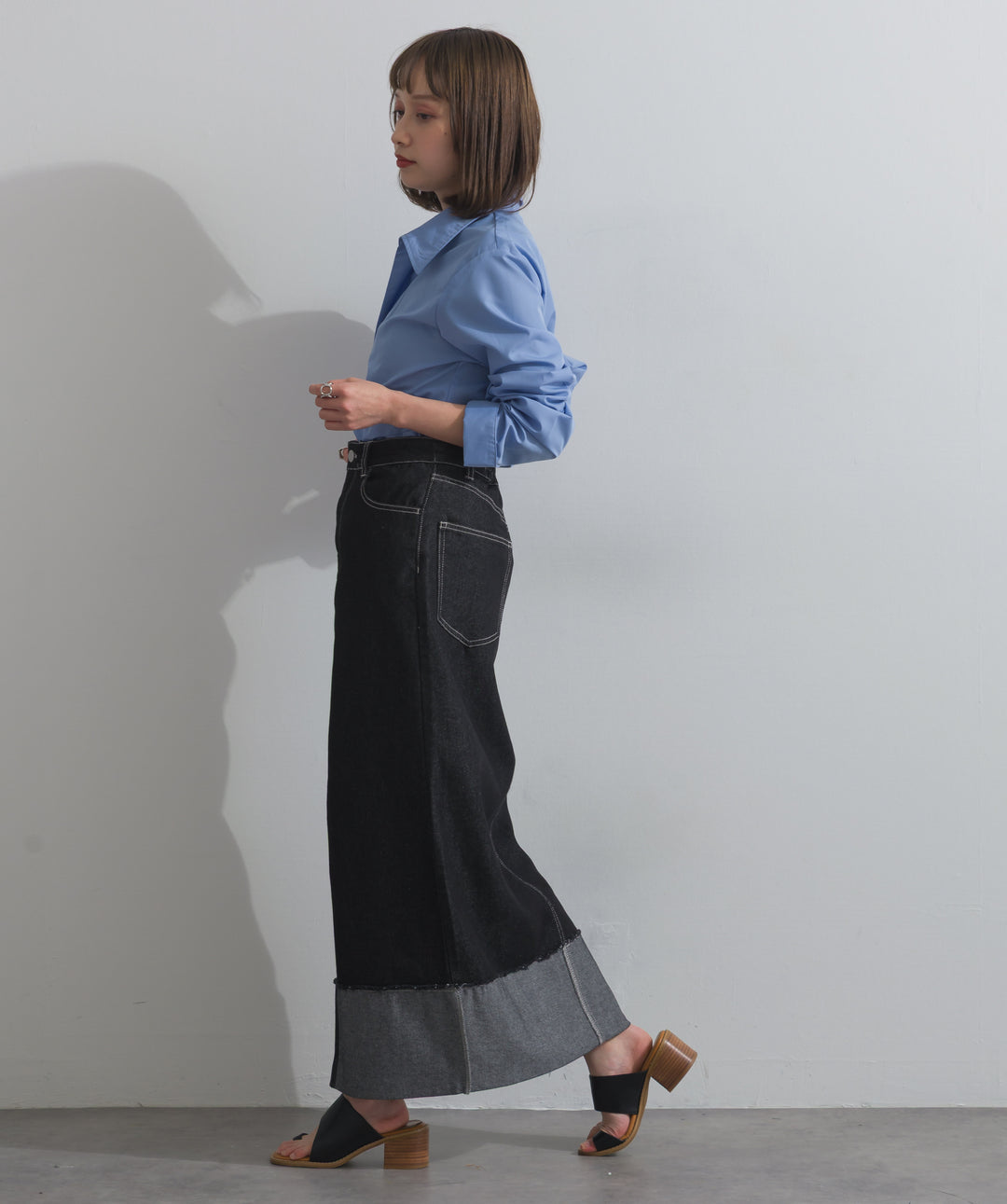 ロールアップデザインデニムスカート