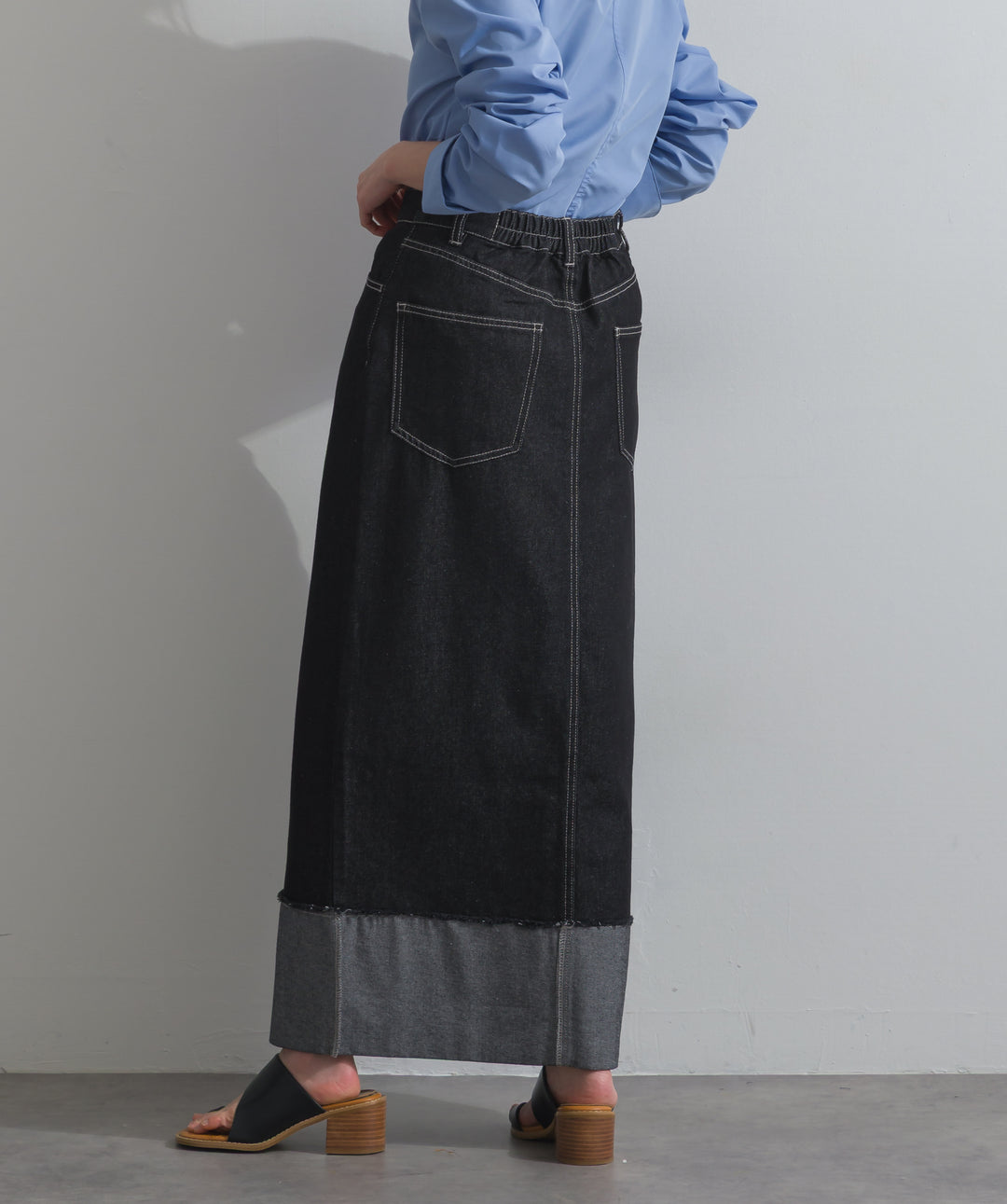 ロールアップデザインデニムスカート