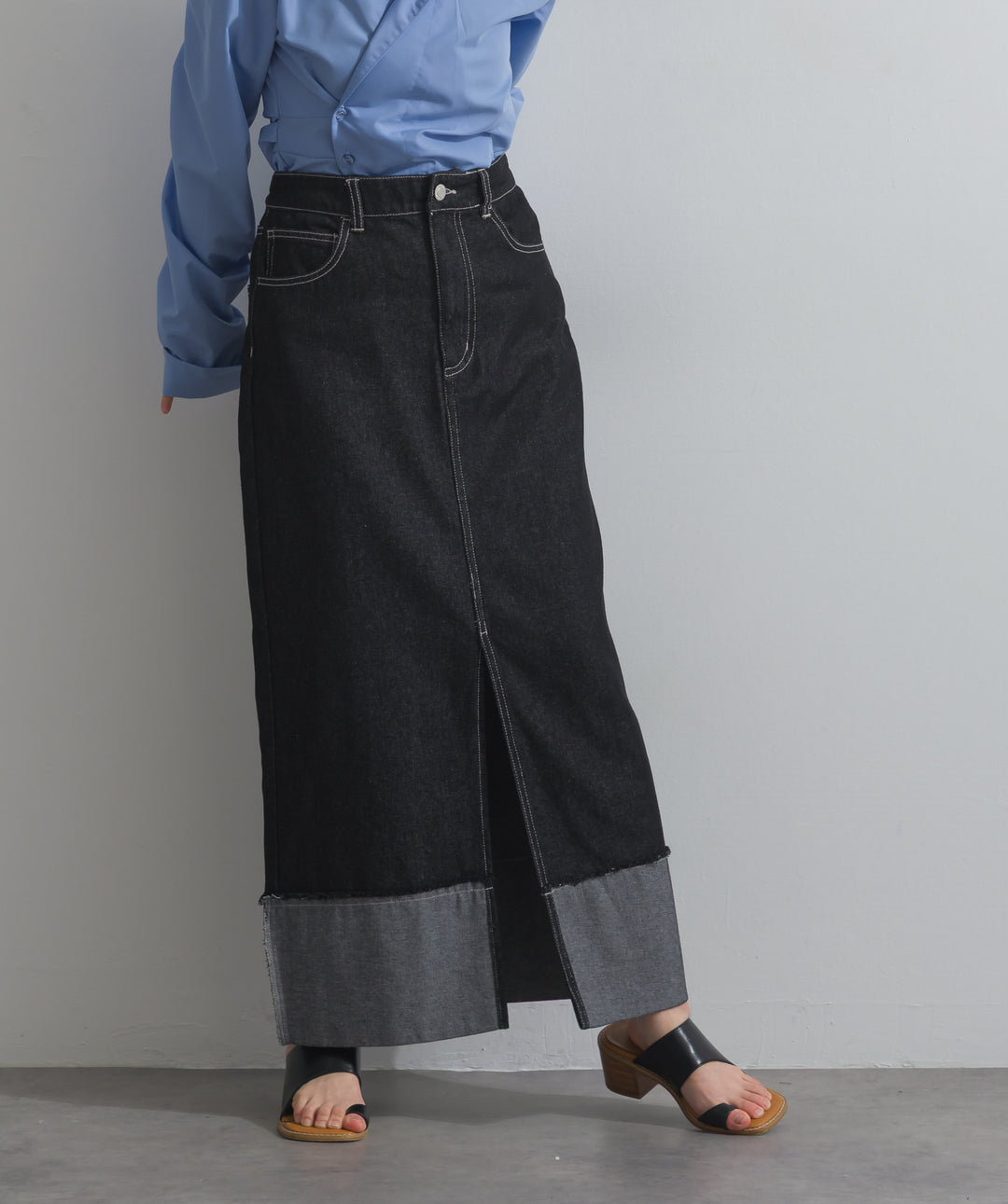 ロールアップデザインデニムスカート