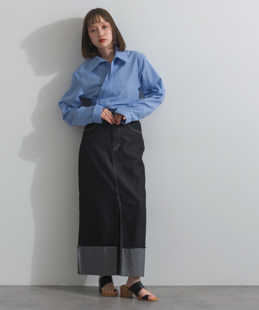 ロールアップデザインデニムスカート