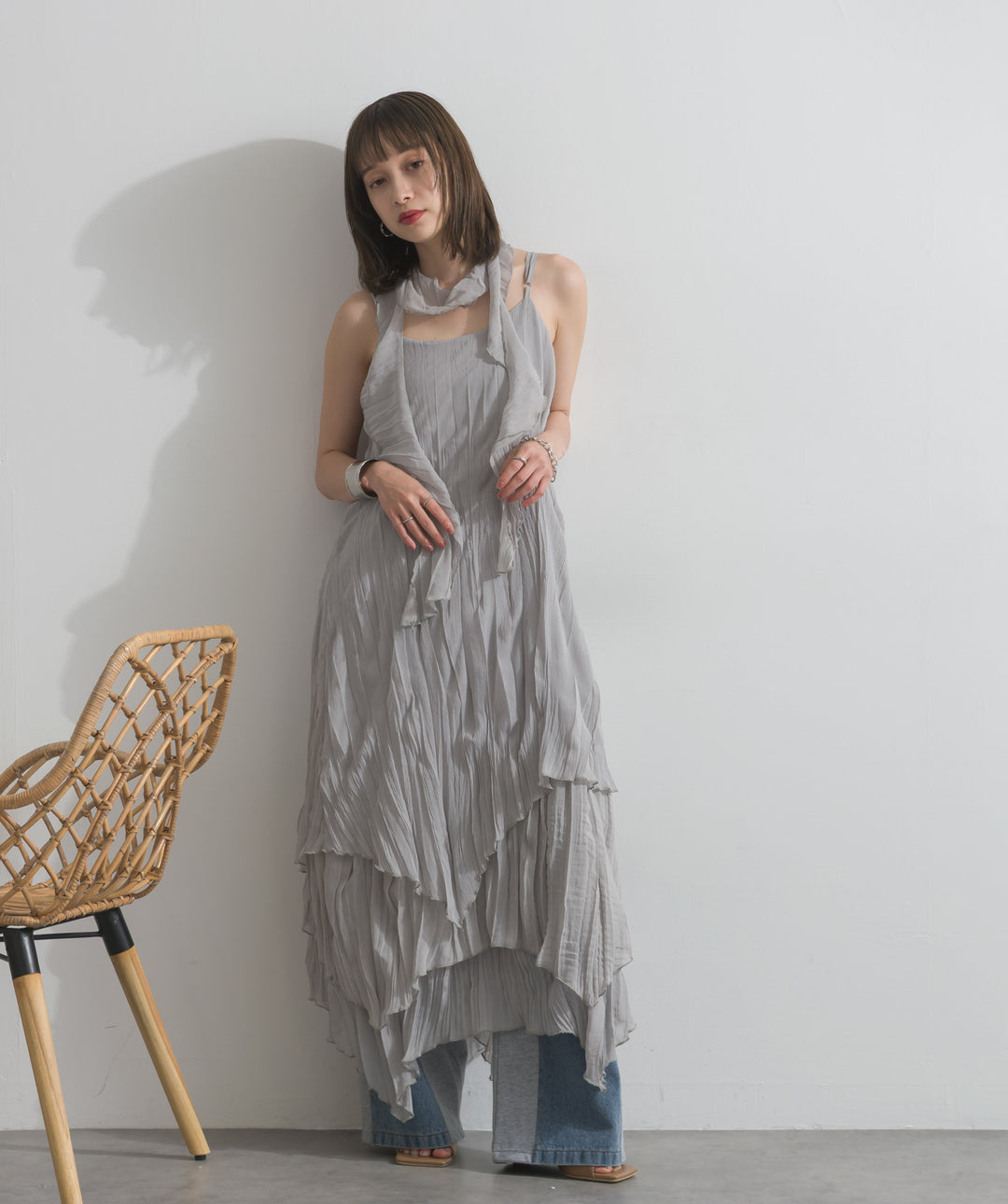 【SET】シアーシャーリングレイヤードキャミワンピース+サイドスウェットドッキングデニム(2set)